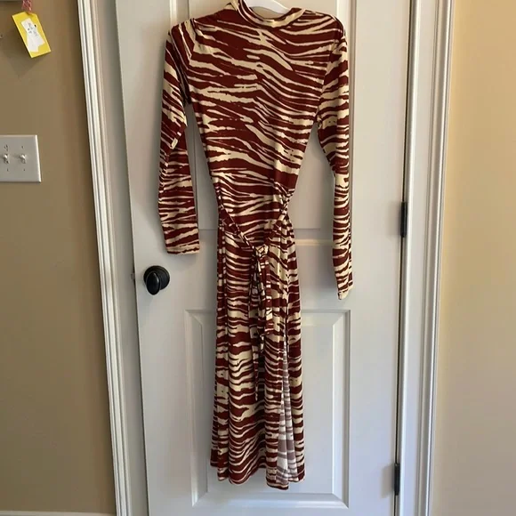 h&M zebra dress size L h&M zebra dress size L